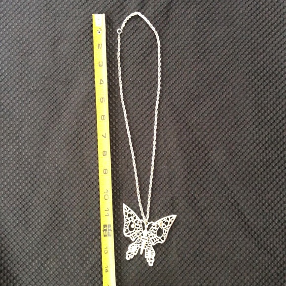 Vintage 1970’s Butterfly necklace. - Picture 5 of 6